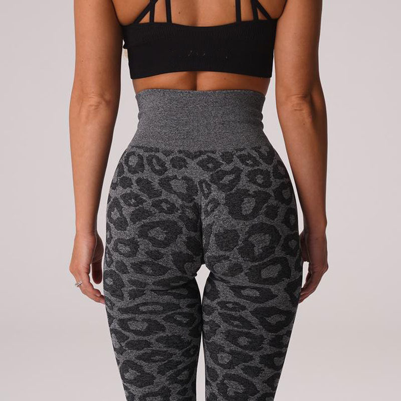 Snowflake Color Leopard Print Nine-point Pants Seamless Animal Print Yoga Pants